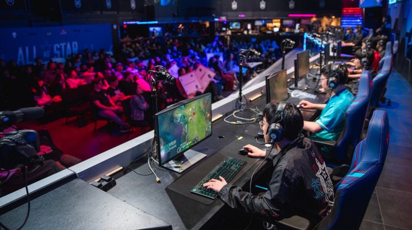 How the Esports Player Transfer Market Differs from Soccer or the NBA – ARCHIVE - The Esports Observer