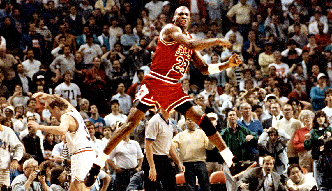 Watch It Again: 10 Great Classic Sports Moments to Relive